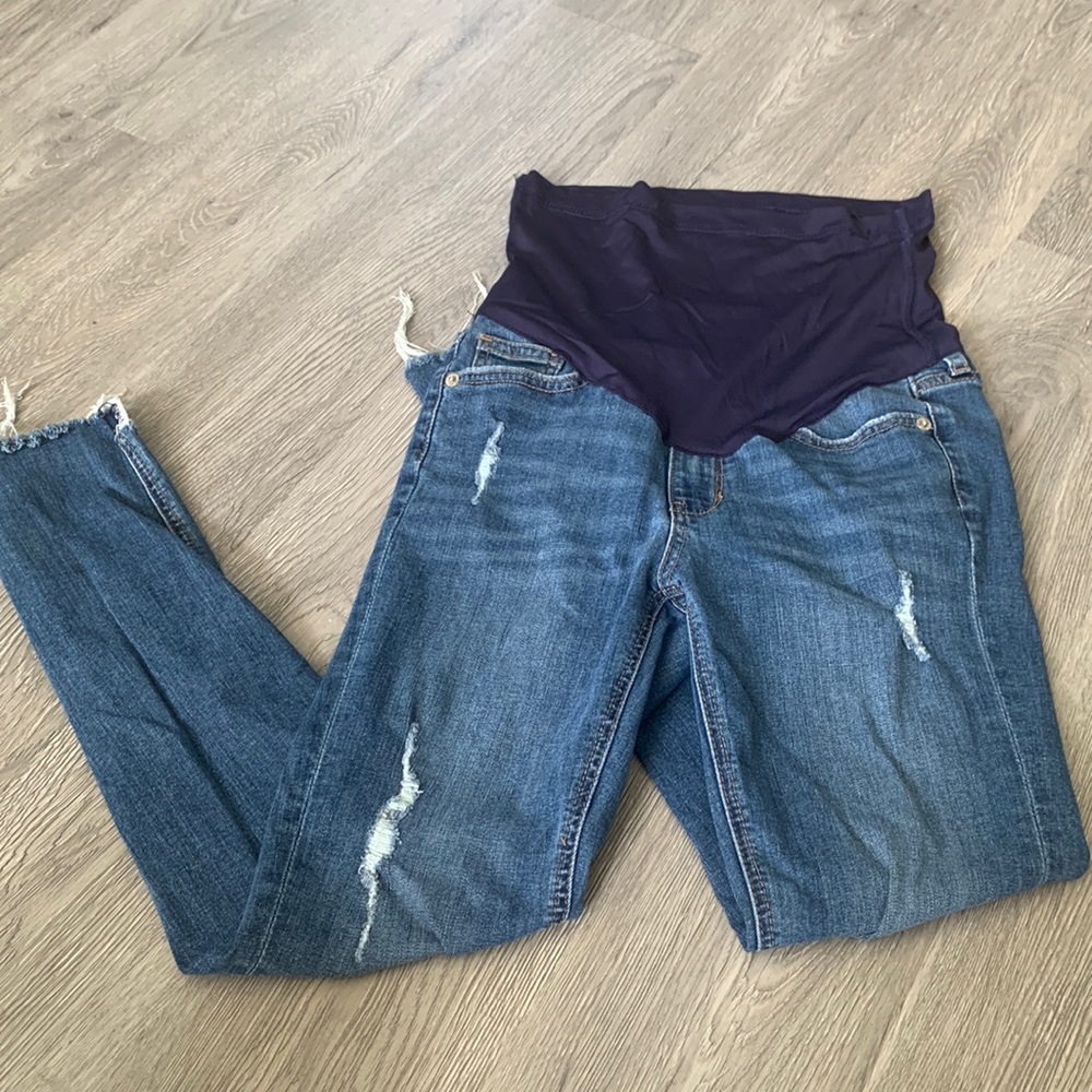 Pink blush maternity distressed jeans size 25
